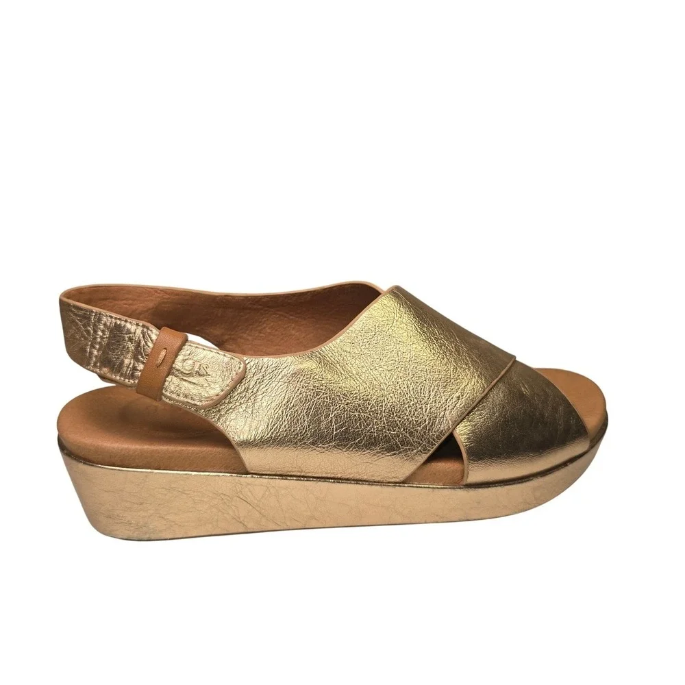 Gentle Souls Kenneth Cole Wedge Sandal Womens 9 Metallic Rose Gold Platform